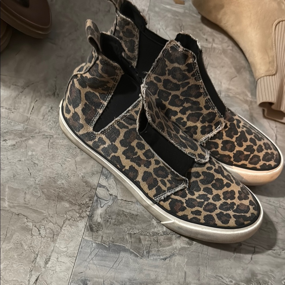 Leopard Print High-Top Sneakers